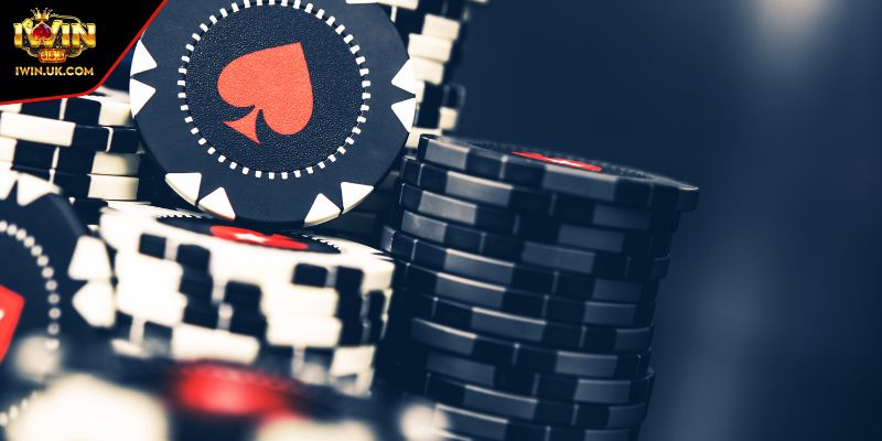 sức hút đặc biệt của poker IWIN với người  tham gia 